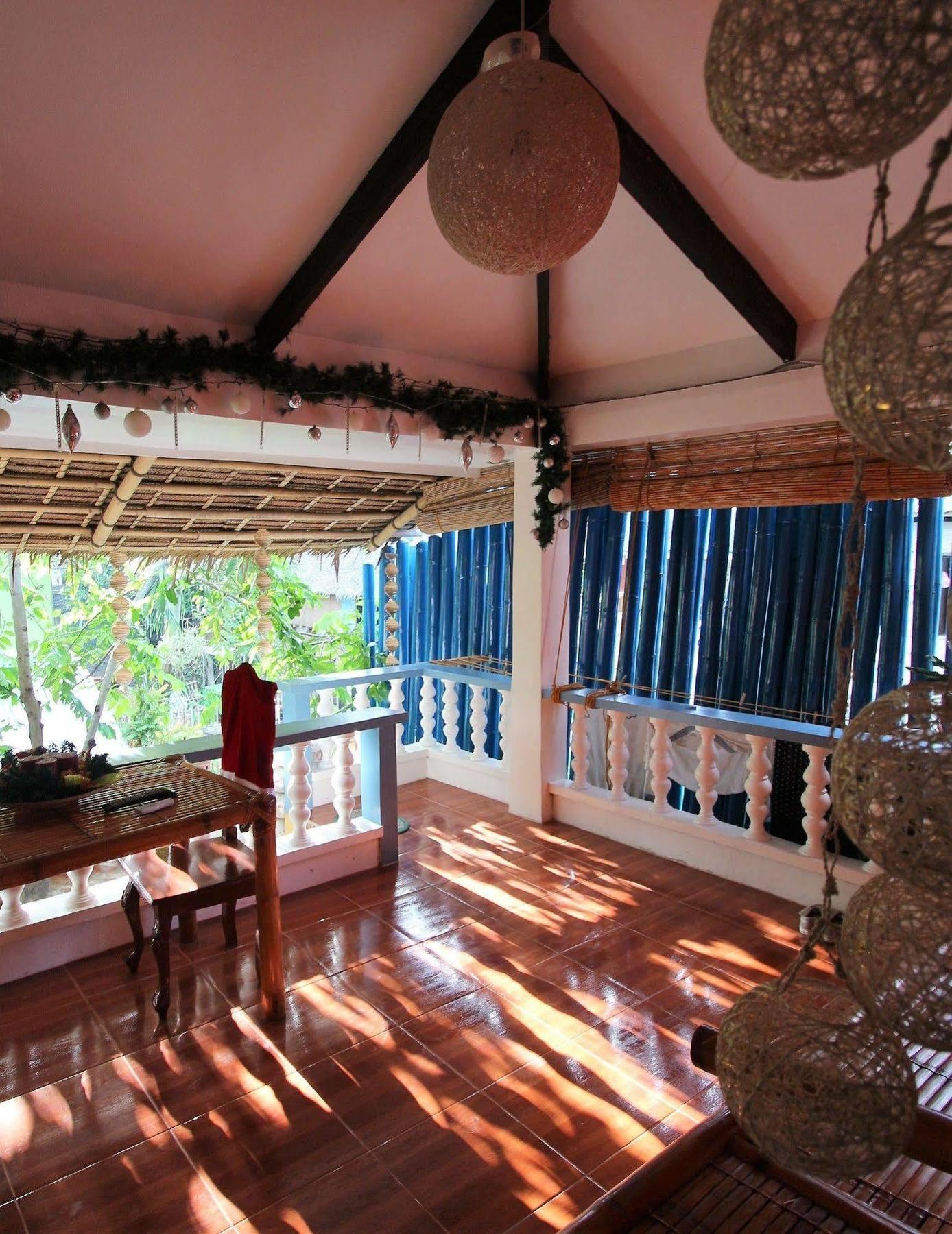 Blue Bamboo Hotel Balabag  Ngoại thất bức ảnh