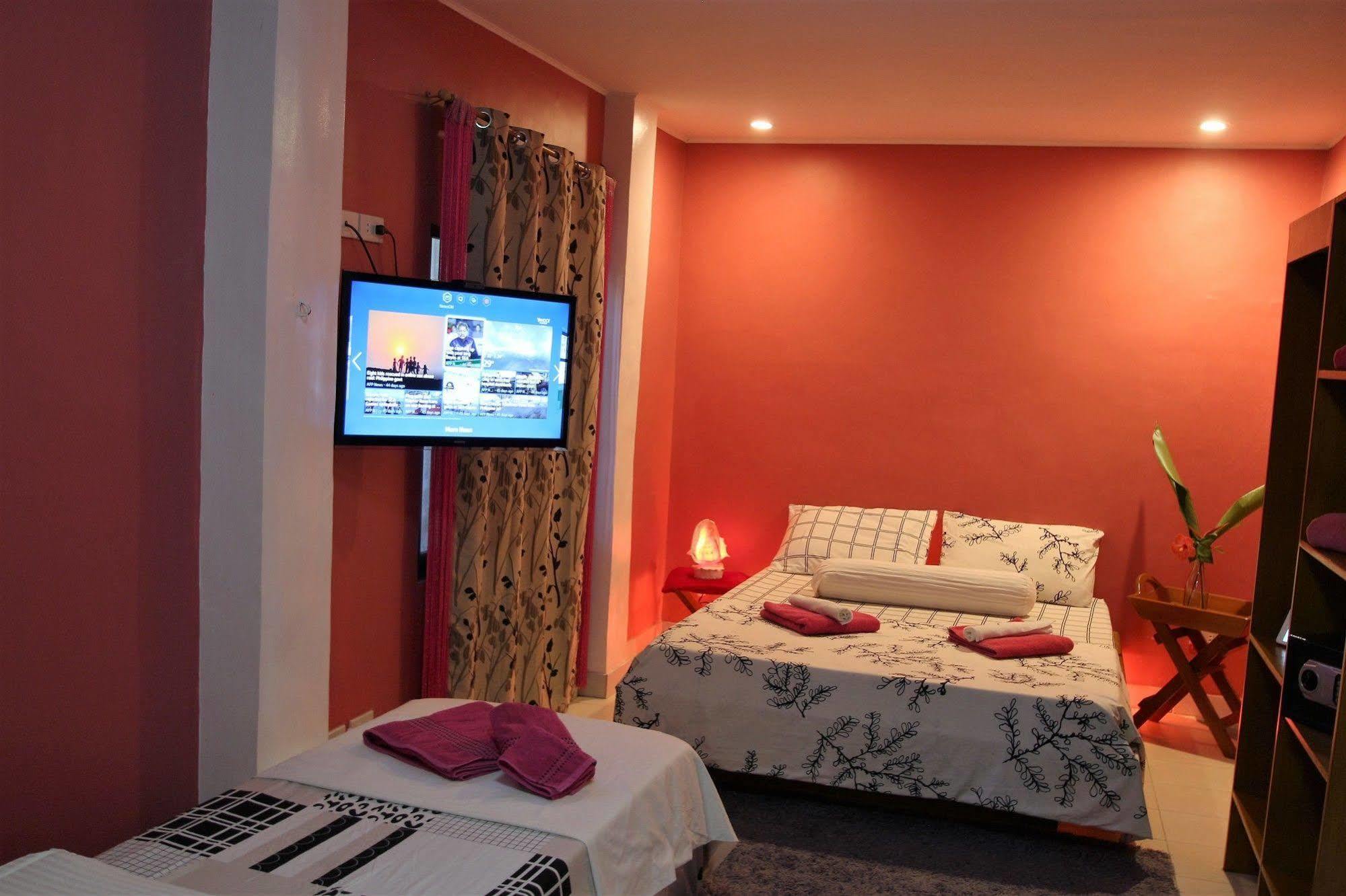 Blue Bamboo Hotel Balabag  Ngoại thất bức ảnh