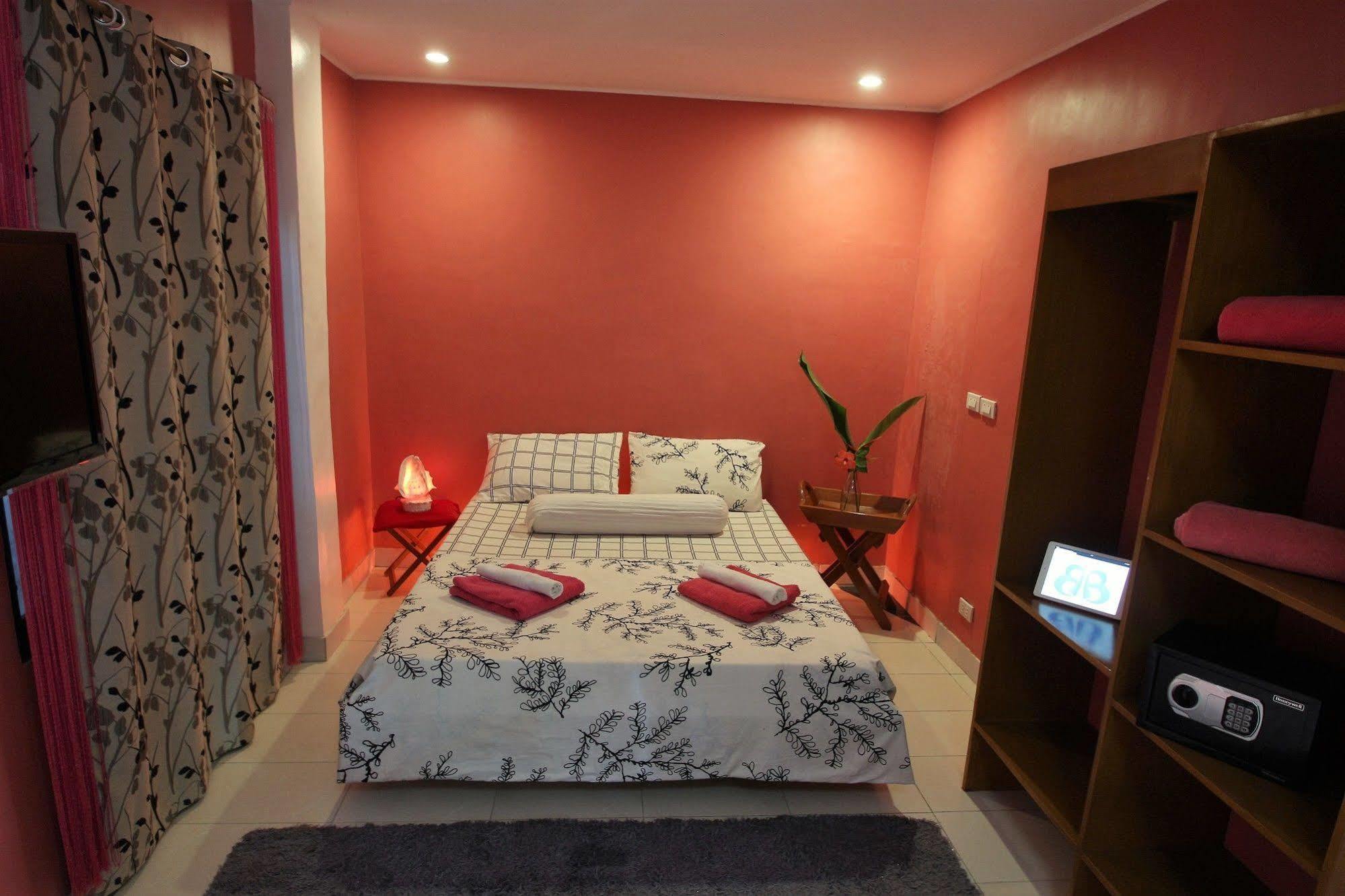 Blue Bamboo Hotel Balabag  Ngoại thất bức ảnh