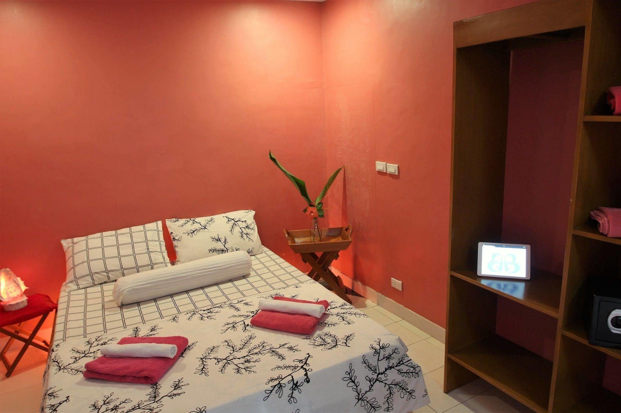 Blue Bamboo Hotel Balabag  Ngoại thất bức ảnh