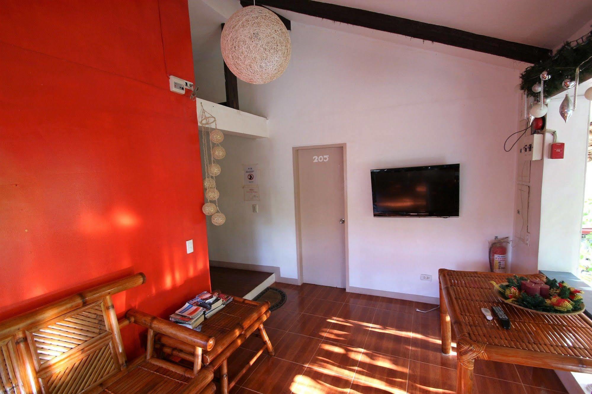 Blue Bamboo Hotel Balabag  Ngoại thất bức ảnh